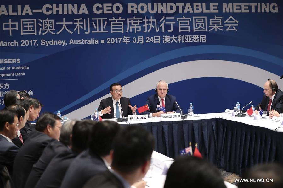 Ли Кэцян и М.Тернбулл приняли участие в круглом столе главных исполнительных директоров КНР и Австралии в сфере торговли и промышленности