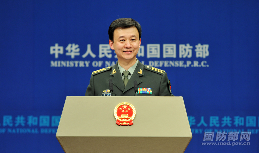 Отношения между вооруженными силами КНР и США в 2017 году развиваются стабильно -- МО КНР