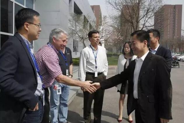 Ли И встретился с исполнительным вице-президентом компании Micron Technology