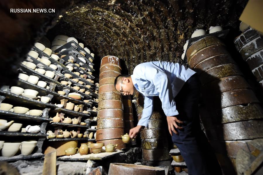 Негаснущий огонь в печах 400-летней гончарни Юэцзи