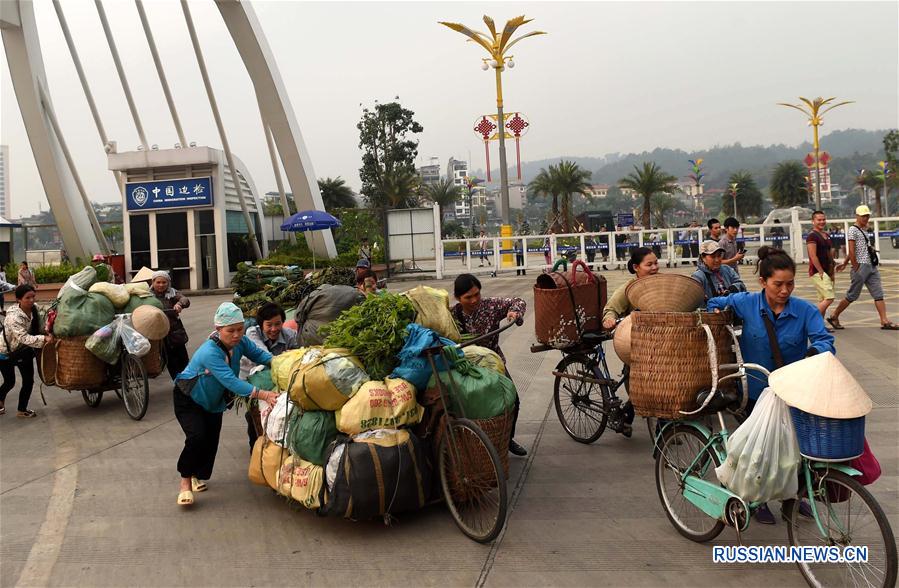 Китай и Вьетнам активно развивают приграничную торговлю