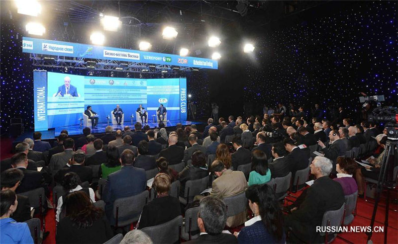 С.Сафаев и А.Камилов провели пресс-конференцию в Ташкенте