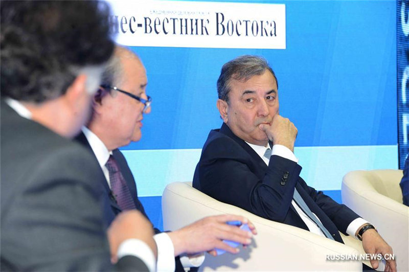С.Сафаев и А.Камилов провели пресс-конференцию в Ташкенте