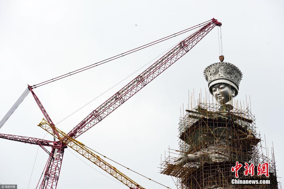 В провинции Гуйчжоу строится 88-метровая статуя богини красоты народности Мяо