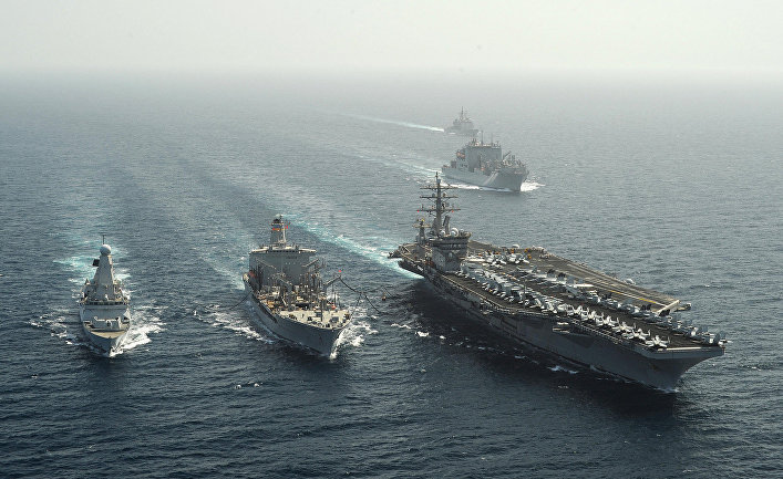Несмотря на разговоры о военном ударе, корабли Трампа на самом деле отошли от берегов Кореи
