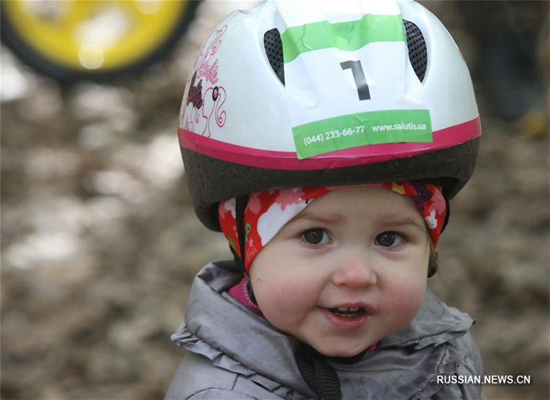В Киеве прошли велогонки для самых маленьких