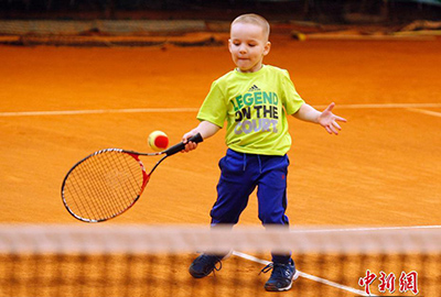 3-летний одессит Дмитрий Кузьминов стал самым молодым теннисистом страны