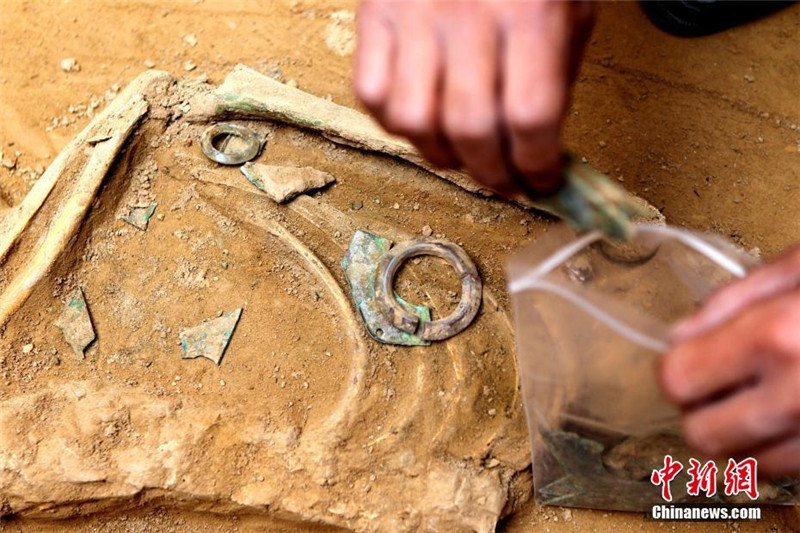 В Чжэнчжоу был найден погребальный инвентарь древних могил периода Восточной Чжоу 