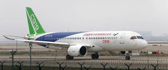 Пассажирский самолет C919 китайского производства совершит свою свой первый полет в первой декаде мая 