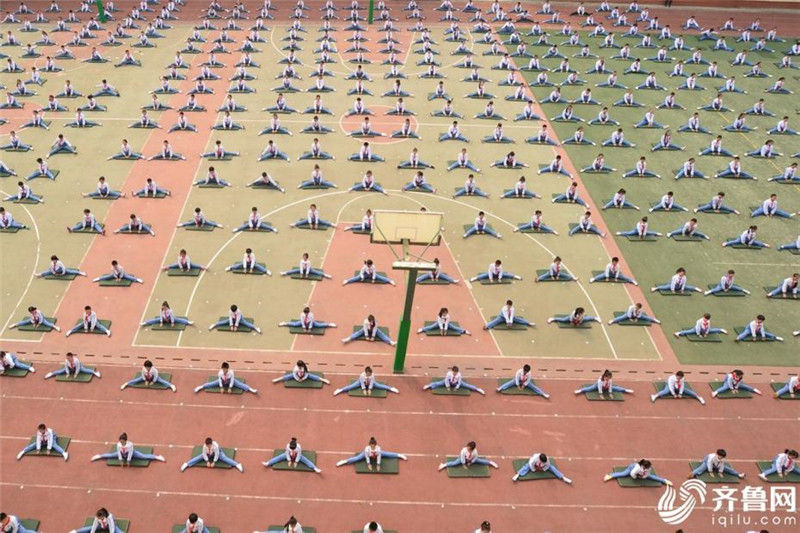 Гимнастику высшего уровня ввели в программу начальной школы города Цзинань