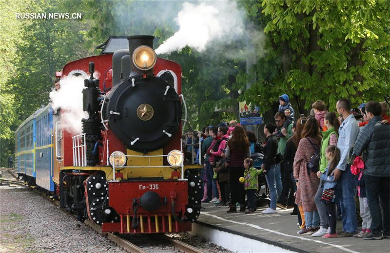 На Киевской детской железной дороге открыт новый сезон