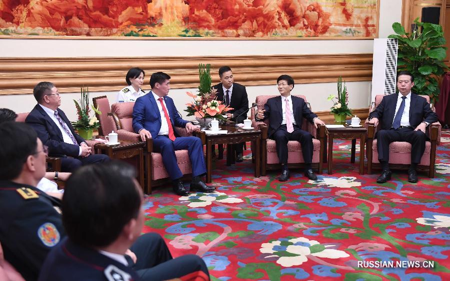 Мэн Цзяньчжу встретился с министром юстиции и внутренних дел Монголии Бямбацогтом