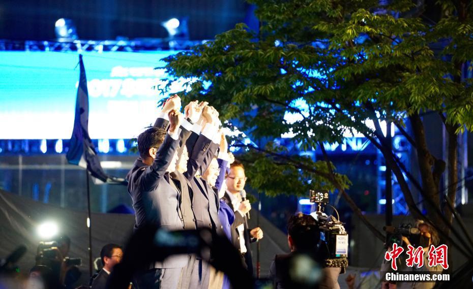 Мун Чжэ Ин одержал фактическую победу на президентских выборах в РК