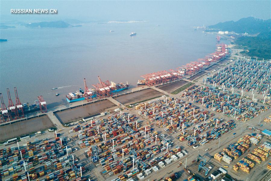 Порт Чжоушань в Нинбо -- современный порт на морском Шелковом пути XXI века