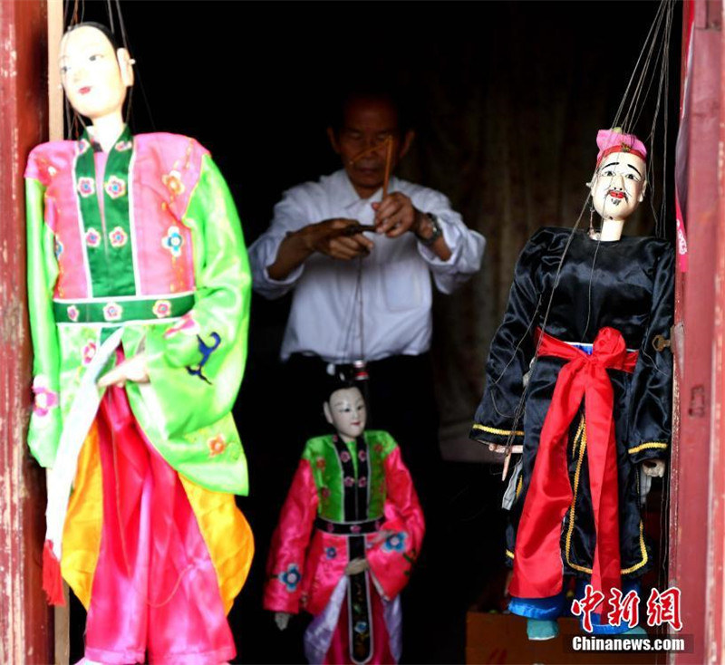Культурное сокровище народности хакка – кукольный театр