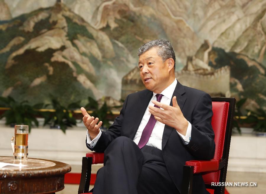 "Пояс и путь" предоставляет "золотые" возможности для сотрудничества между Китаем и Великобританией -- посол КНР в Великобритании Лю Сяомин