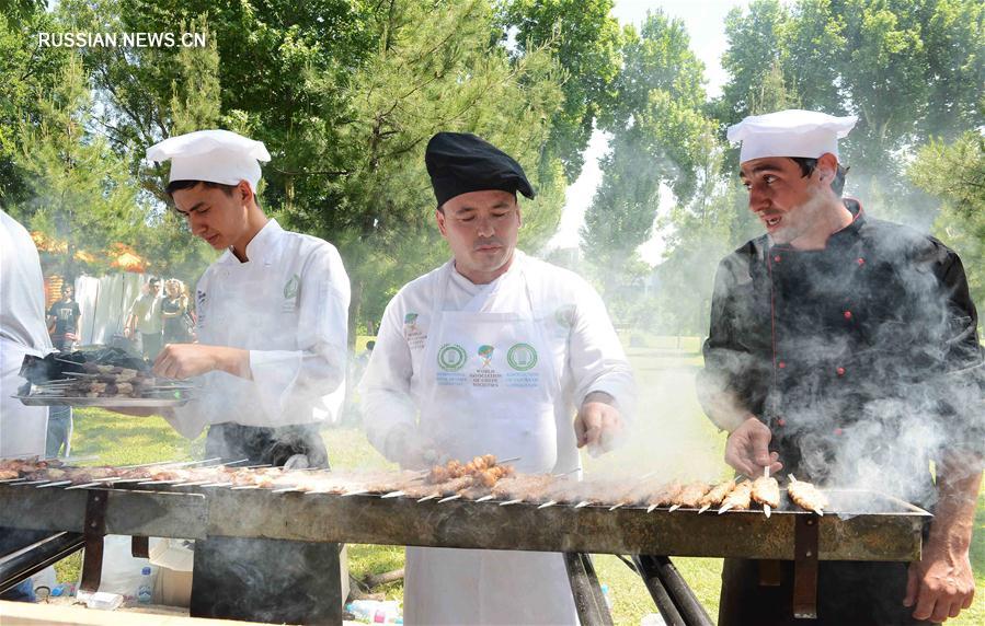 Гастрономический фестиваль для сотрудников иностранных дипмиссий в Узбекистане