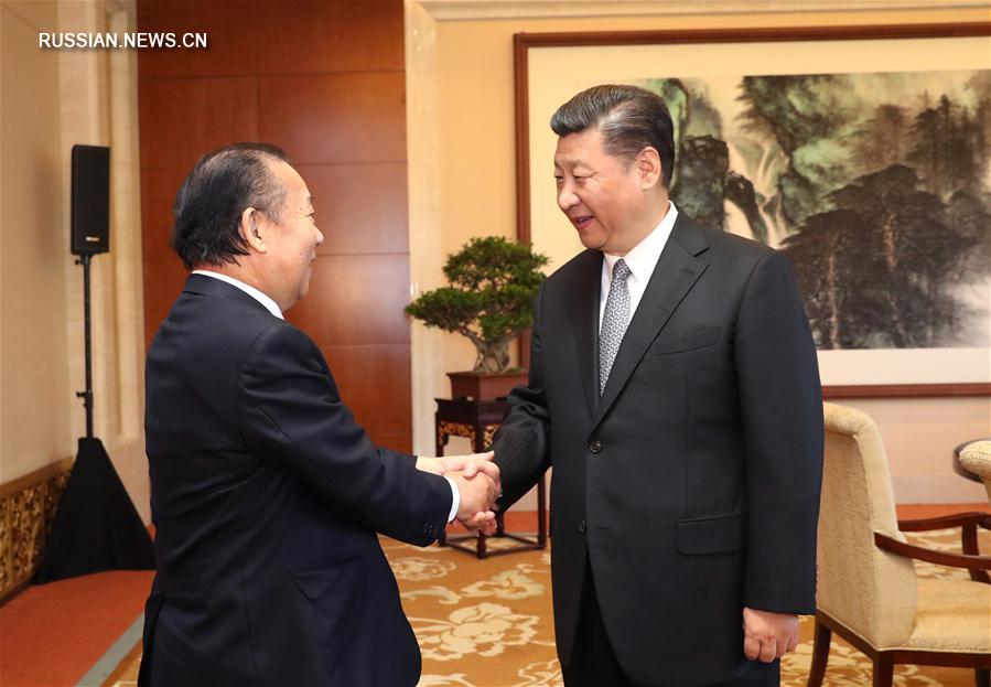  Си Цзиньпин призвал к совместному содействию развитию китайско-японских отношений в правильном направлении