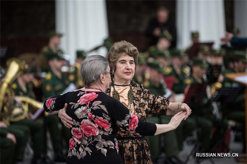 В Москве прошел первый концерт летнего сезона концертной программы "Военные оркестры в парках"