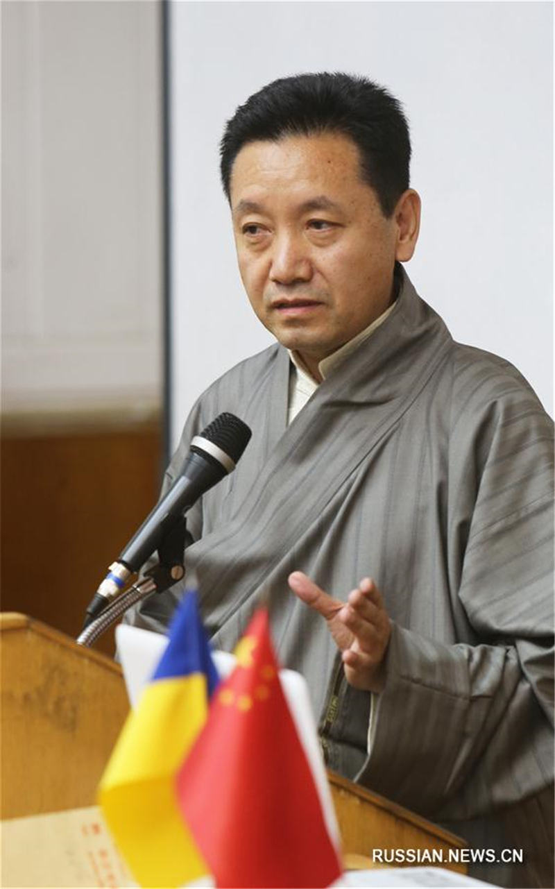 Китайская делегация по культурному обмену провела лекцию в украинском университете