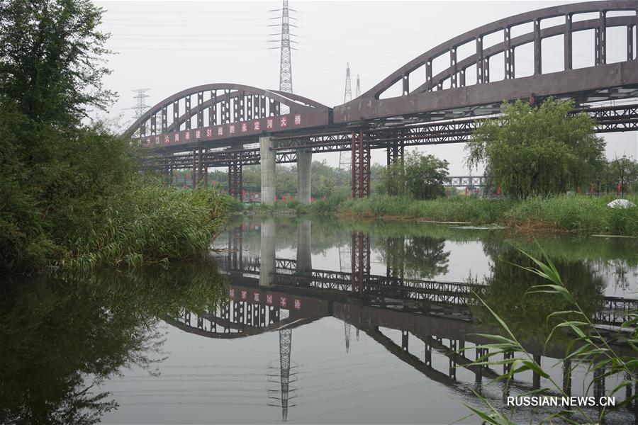 Строительство моста линии S1 через реку Юндинхэ в Пекине