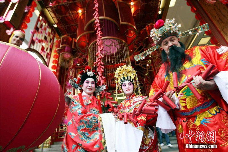 К 20-летию возвращения Сянгана:традиционные китайские культурные традиции и обычаи в Сянгане