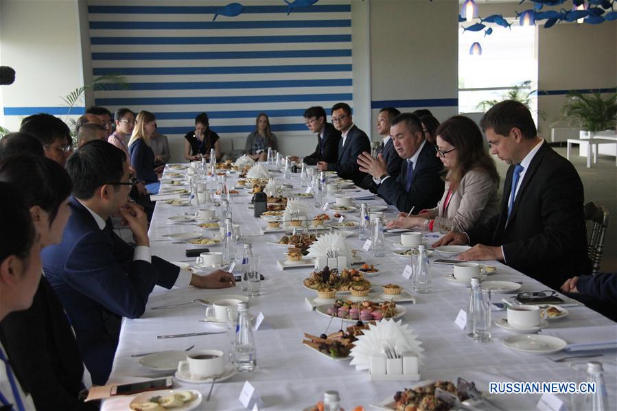 Губернатор Приморского края встретился с китайскими журналистами