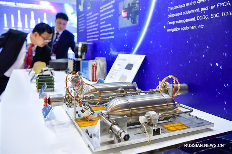 Китайская делегация "пришла подготовленной" на аэрокосмический салон в Париже