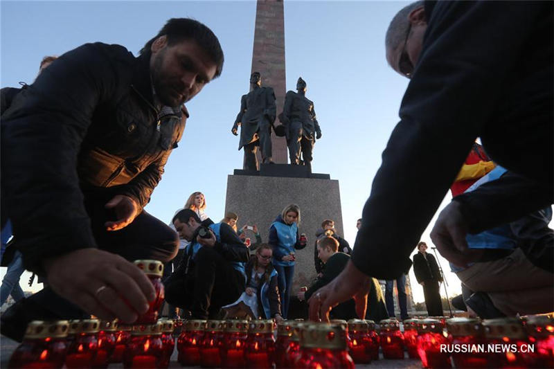 В Петербурге почтили память погибших в Великой Отечественной войне