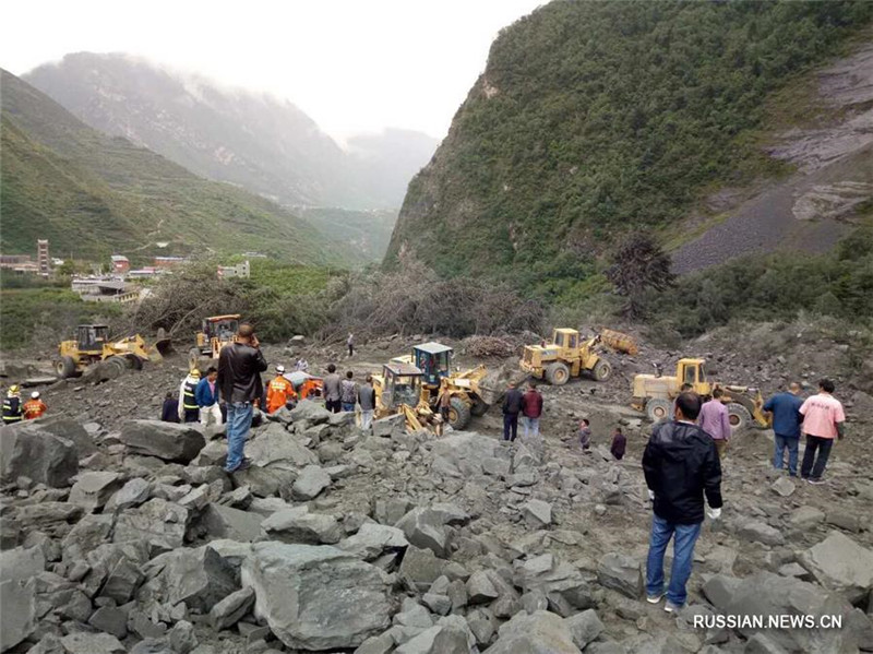 Более 100 человек оказались под завалами в Юго-Западном Китае в результате схода 