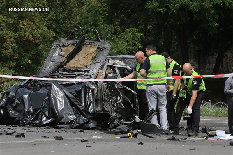 При взрыве автомобиля в Киеве погиб сотрудник разведки министерства обороны Украины