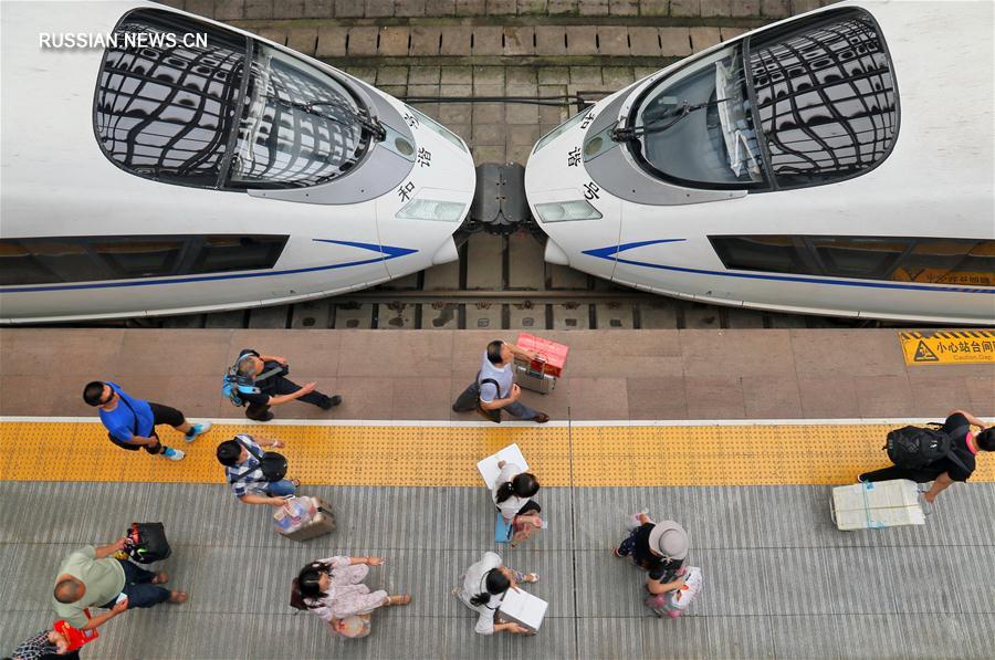 С 1 июля в Китае наступает пик железнодорожных пассажирских перевозок в связи с летними каникулами