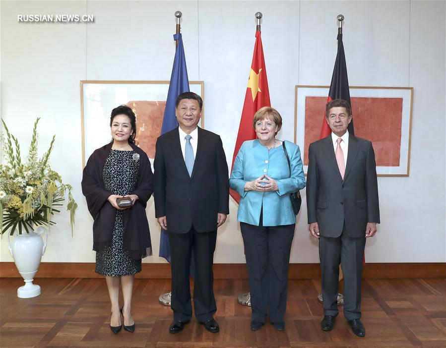 Си Цзиньпин провел переговоры с Ангелой Меркель