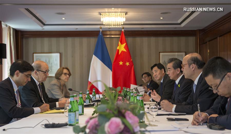 В Гамбурге состоялась встреча глав МИД КНР и Франции