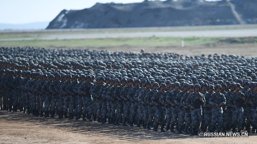 На полигоне во Внутренней Монголии ведется подготовка к военному параду по случаю 90-летия НОАК