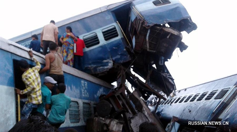 В индийском штате Уттар-Прадеш поезд сошел с рельсов, 10 человек погибли
