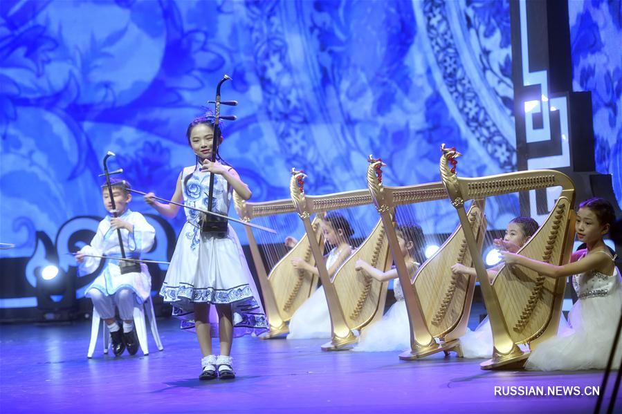 В Пекине открылся концерт художественных выступлений подрастающего поколения ШОС