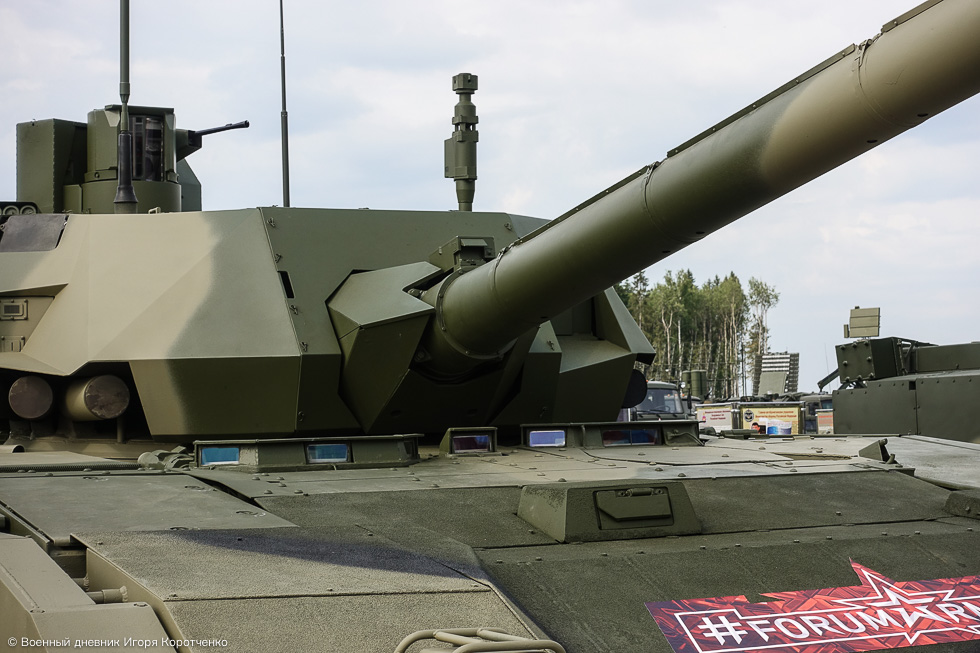 Новейшие фотографии российского танка "Армата"