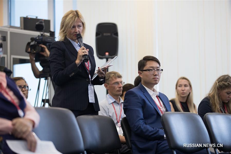 Глава Приморского края Владимир Миклушевский дал пресс-конференцию в преддверии ВЭФ-2017