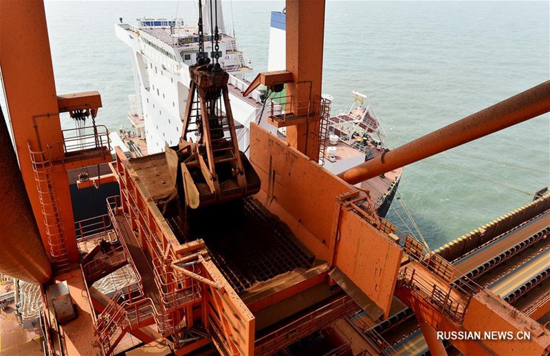 Грузооборот китайского порта Цаофэйдянь в январе-августе превысил 200 млн тонн