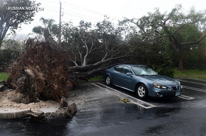 Ураган "Ирма" обрушился на острова Флорида-Кис в США