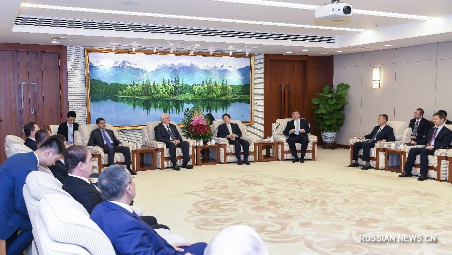 Глава МОБ КНР Го Шэнкунь встретился с главами делегаций, участвующих в заседании совета РАТС ШОС