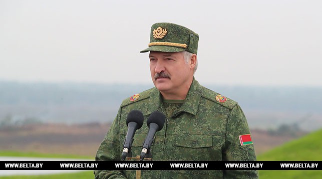 "Отработали с высоким качеством" - Лукашенко оценил итоги учения "Запад-2017"