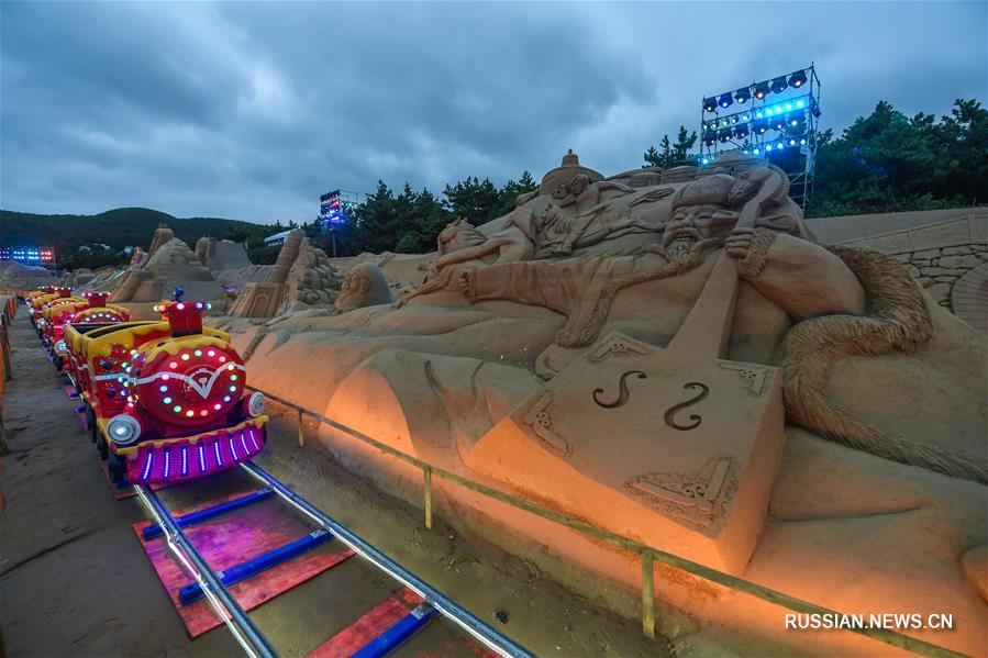 Международный фестиваль песчаных скульптур открылся в Чжоушане
