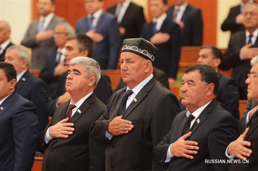 Сенат Олий Мажлиса провел в Ташкенте 12-е пленарное заседание
