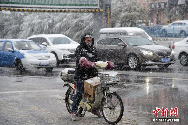В северной части Китая выпал снег