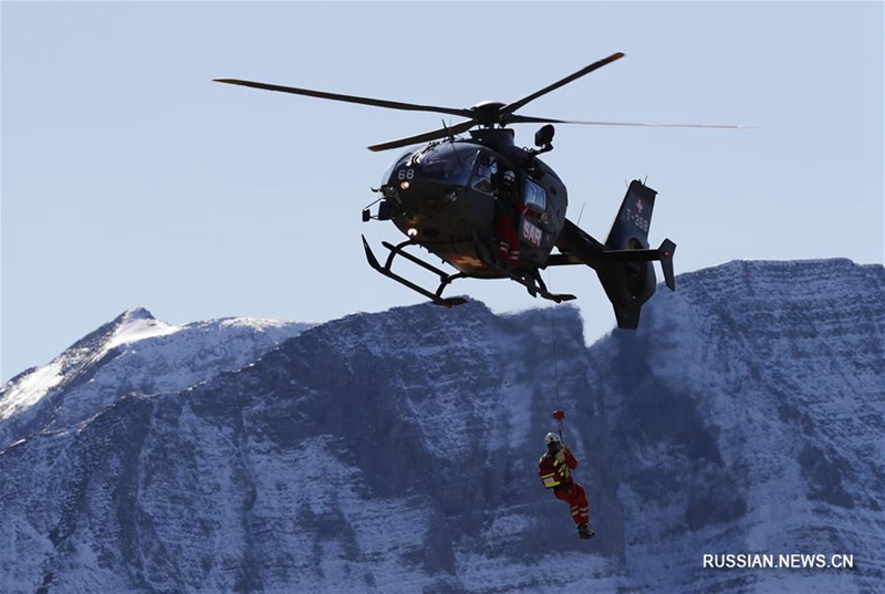 ВВС Швейцарии начали ежегодную осеннюю тренировку в Альпах