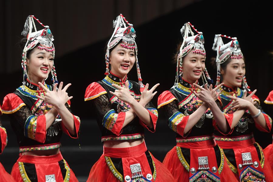 Концерт хорового пения народности шэ в Ханчжоу