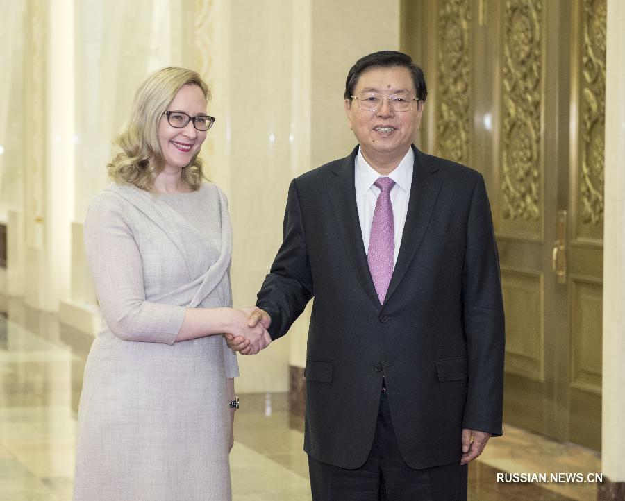 Чжан Дэцзян провел переговоры со спикером парламента Финляндии Марией Лохела