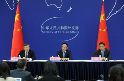 МИД КНР провел пресс-конференцию в связи с участием премьера Госсовета Ли Кэцяна в ряде встреч руководителей по восточноазиатскому сотрудничеству